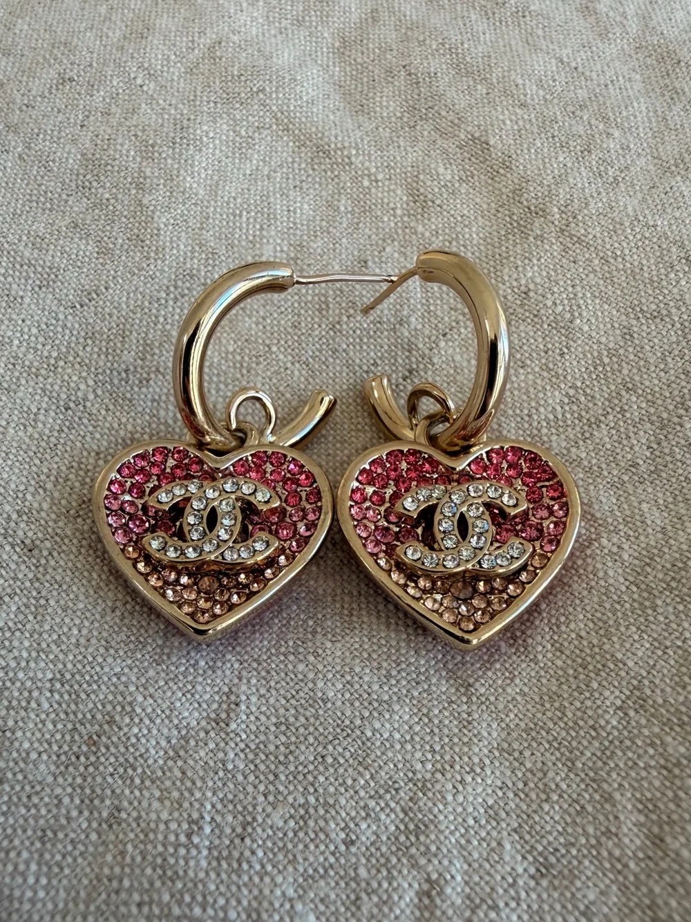 💗CHANEL Heart Hoop Earrings with Pink Crystal CC Motif🤍